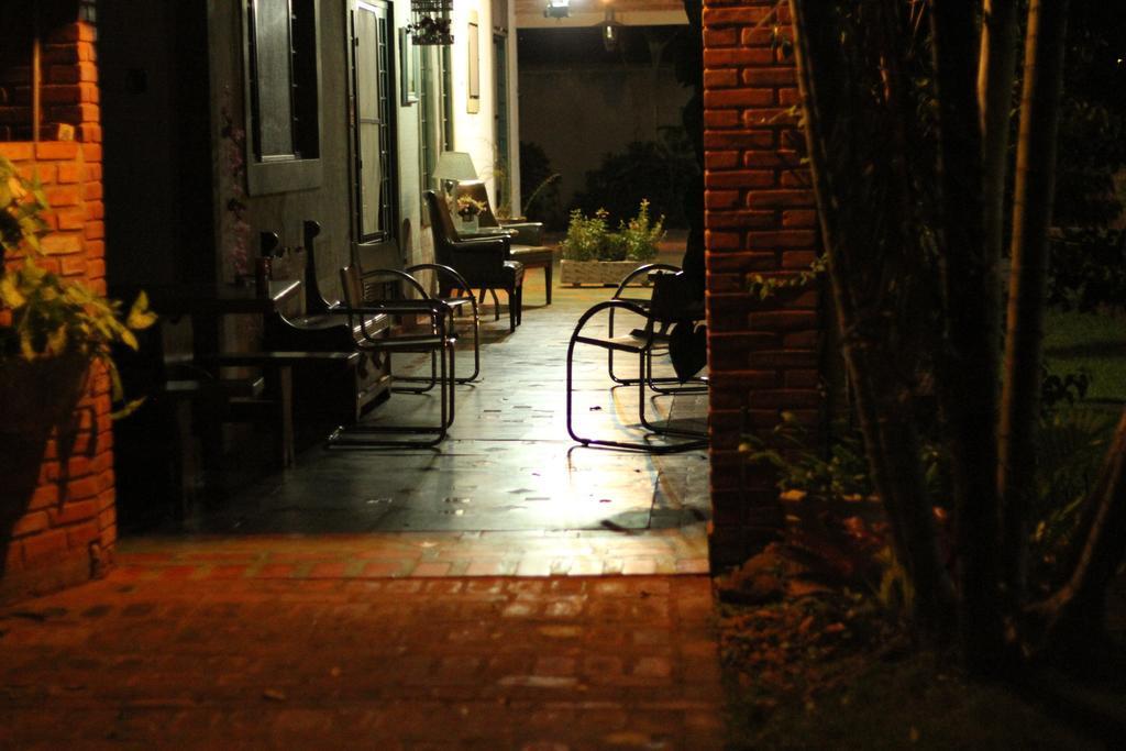 Chacara Ando Bed And Breakfast アーグァス・デ・サンタ・バールバラ エクステリア 写真