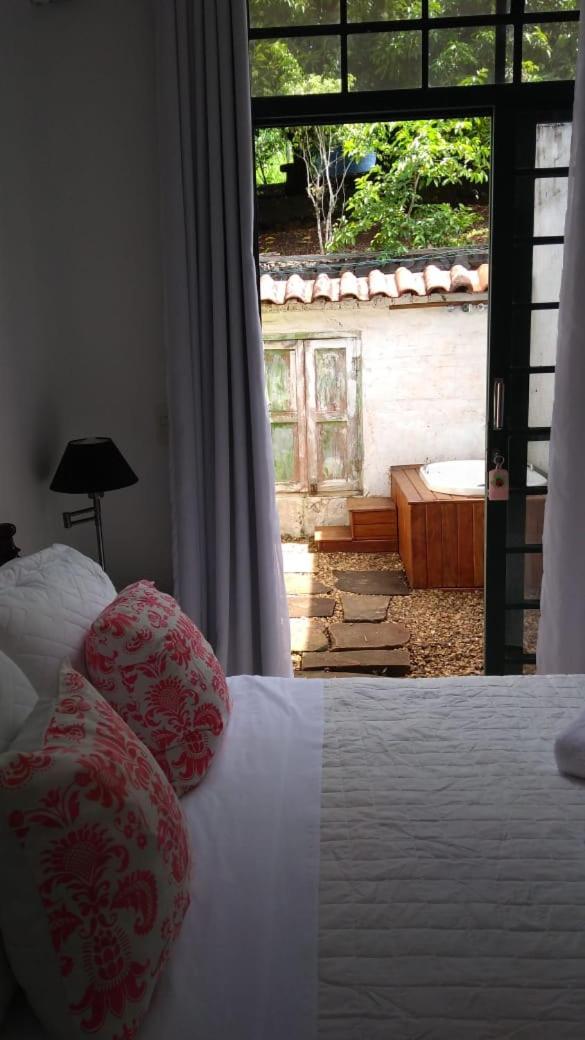 Chacara Ando Bed And Breakfast アーグァス・デ・サンタ・バールバラ エクステリア 写真